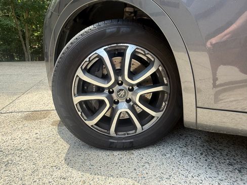 Used 2020 Maserati Levante S AWD/4WD image 16