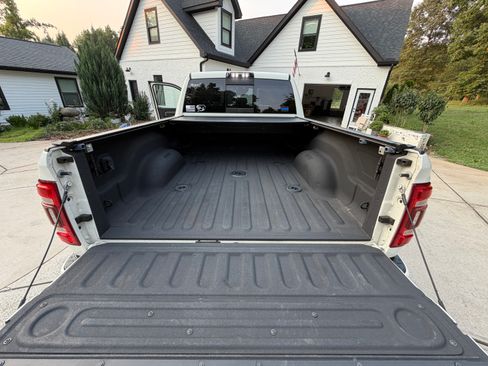 Used 2019 RAM 2500 Limited AWD/4WD image 6
