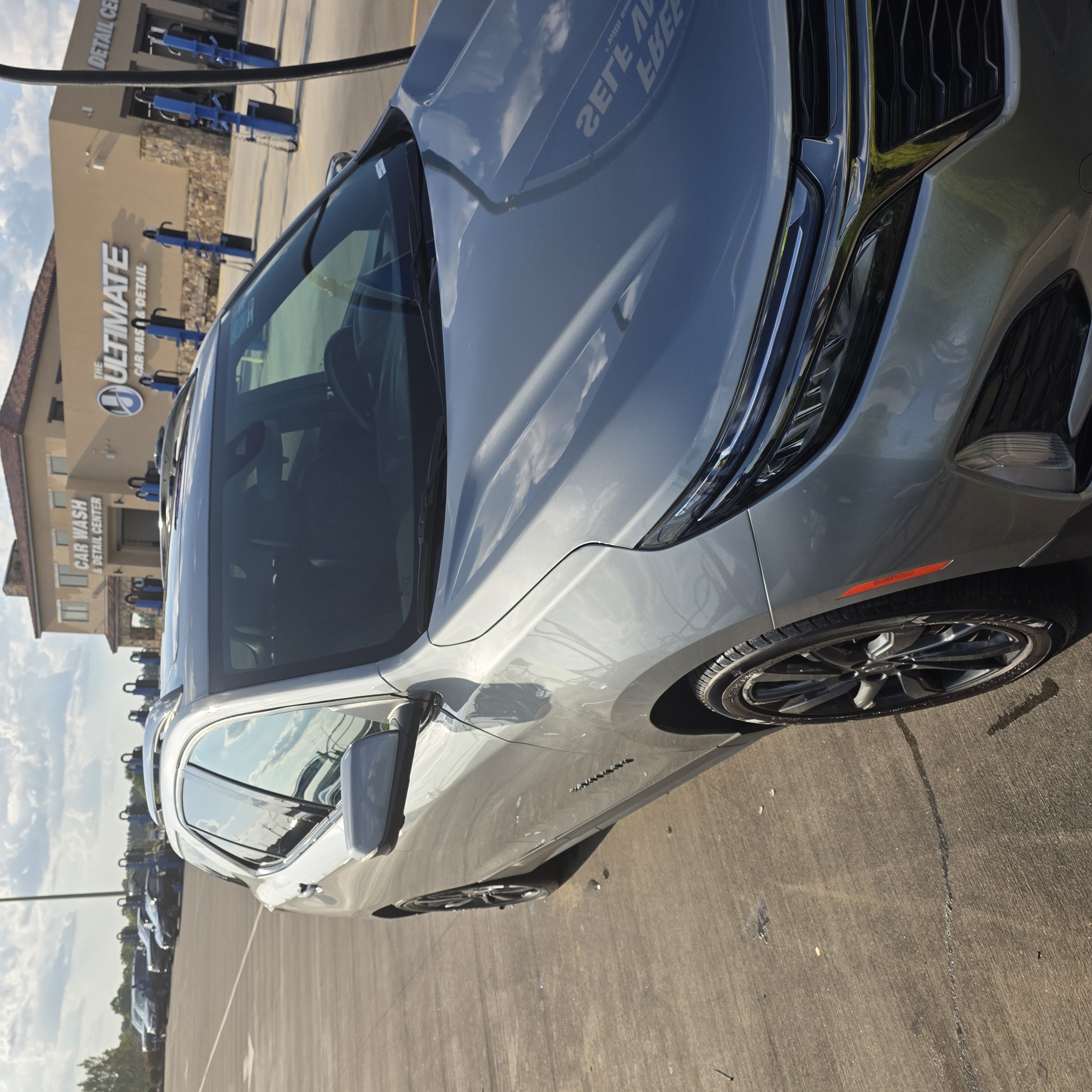 Used 2023 Chevrolet Equinox RS AWD/4WD image 17