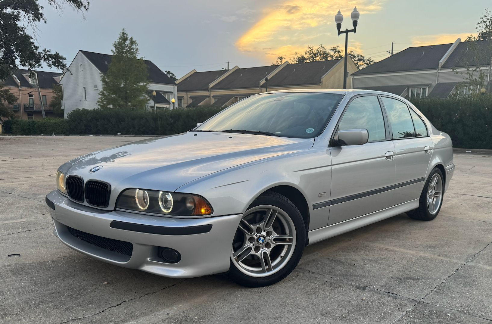 Used 2002 BMW 540i Sedan RWD image 1