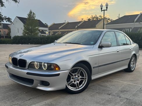 Used 2002 BMW 540i Sedan image 1