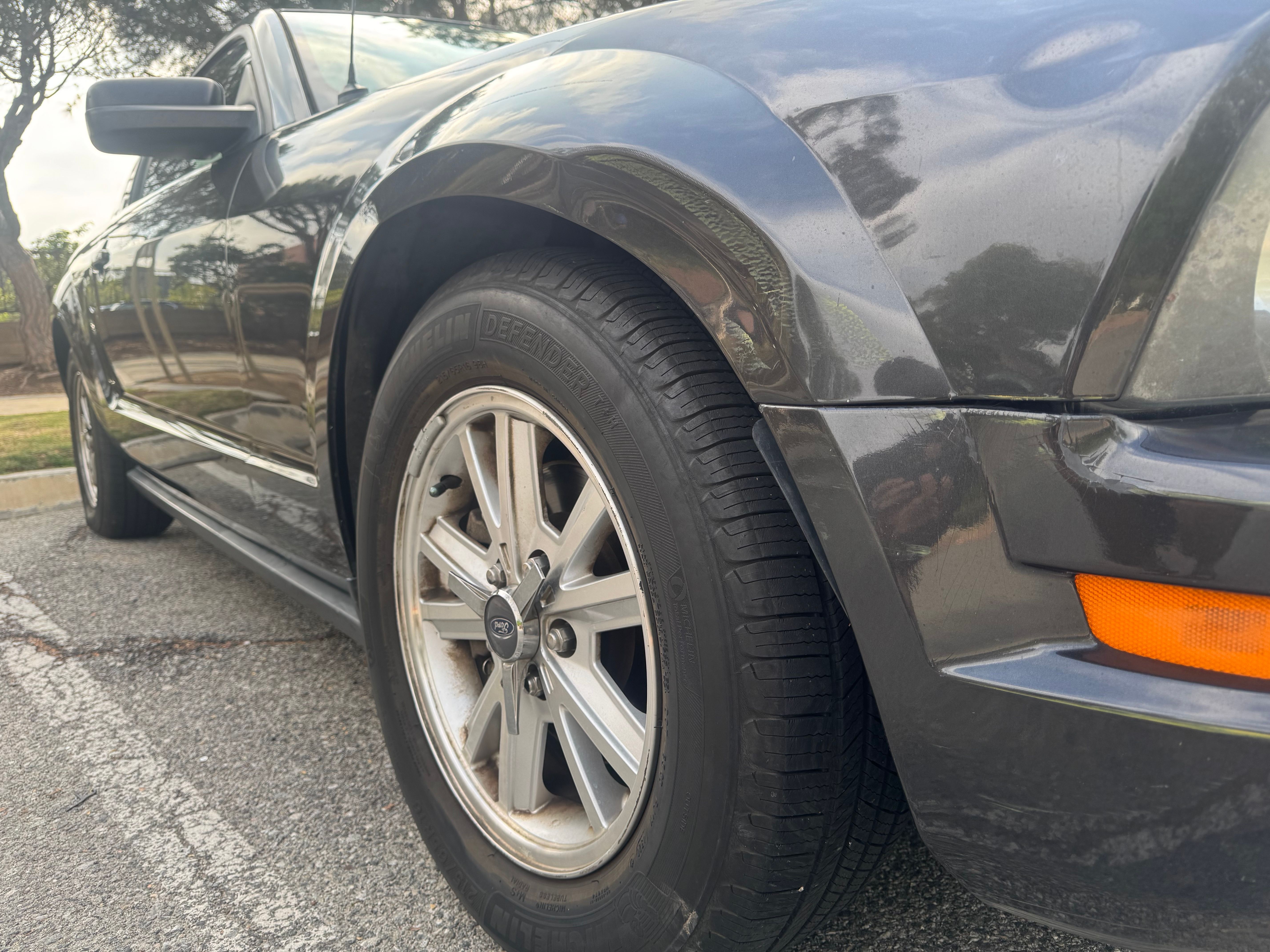 Used 2008 Ford Mustang Coupe RWD image 8