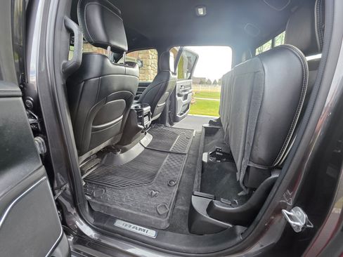 Used 2022 RAM 1500 Laramie image 22