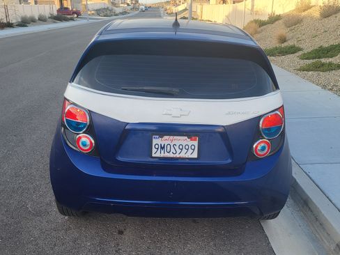 Used 2014 Chevrolet Sonic LT w/ Wheels and Fog Lamp Package image 8