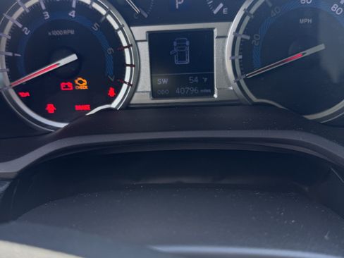 Used 2019 Toyota 4Runner SR5 Premium AWD/4WD image 10
