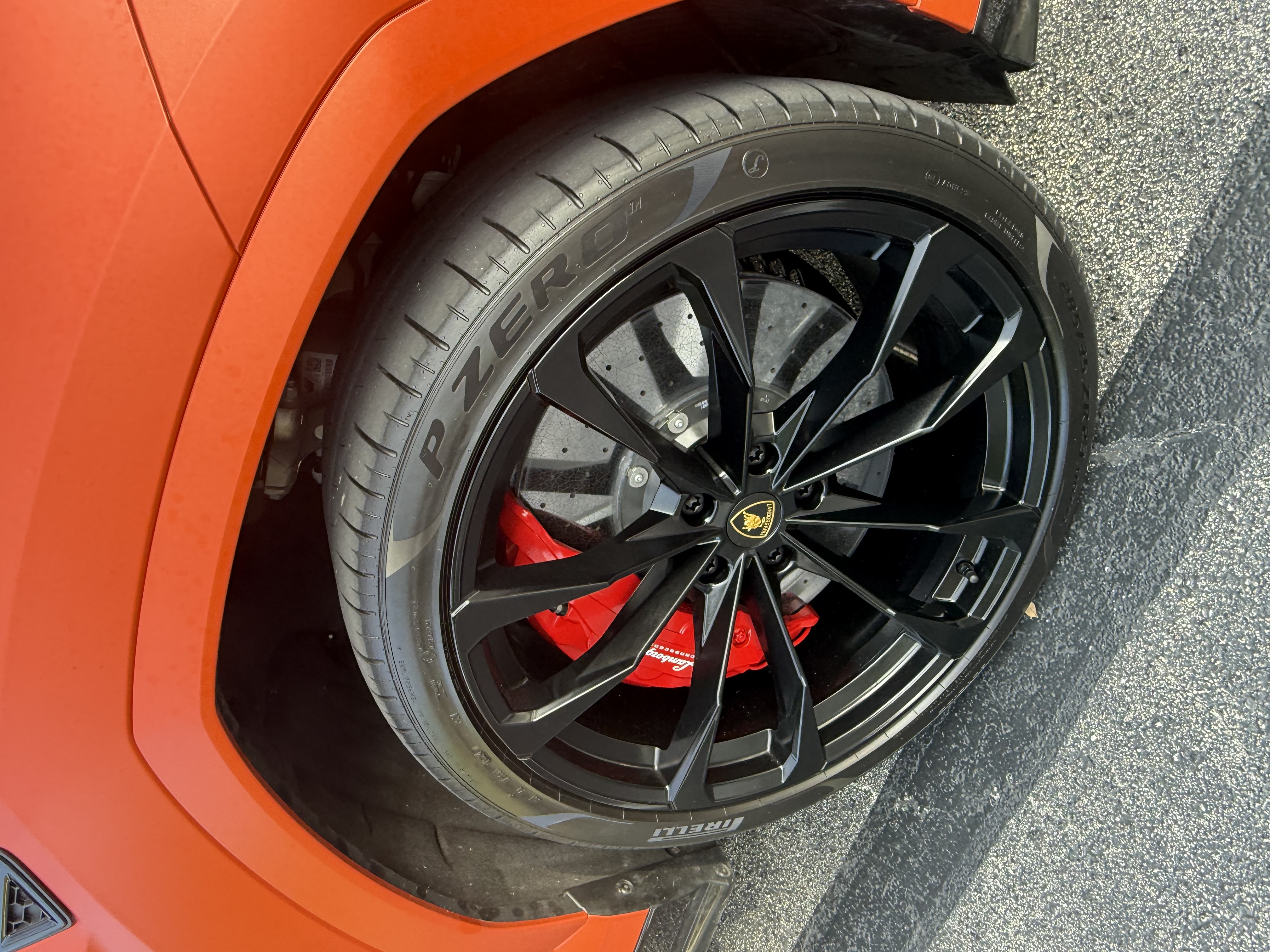 Used 2024 Lamborghini Urus S AWD/4WD image 5