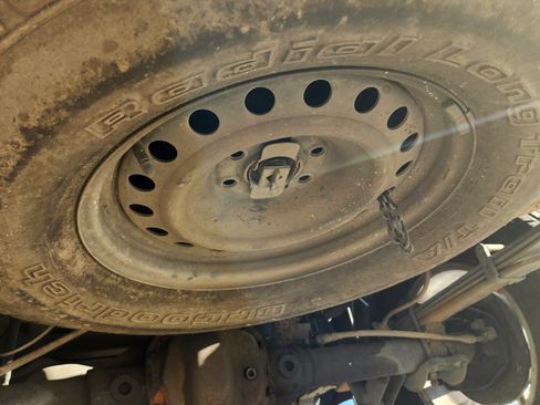 Used 2015 Nissan Frontier SV image 18