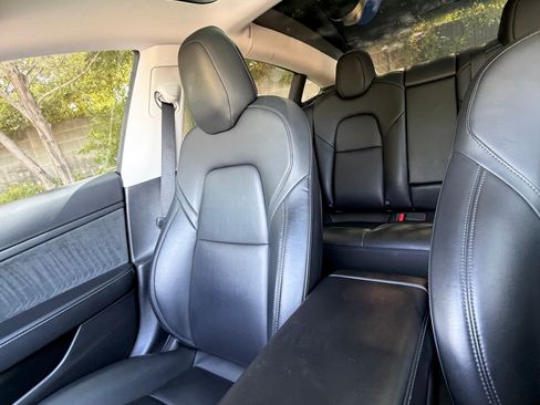 Used 2020 Tesla Model 3 Standard Range Plus RWD image 14