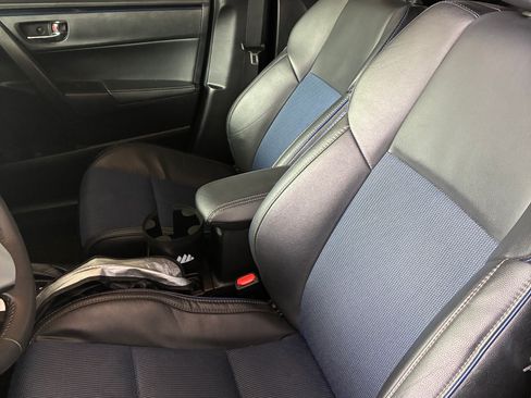 Used 2017 Toyota Corolla SE w/ Carpet Mat Package (TMS) image 5