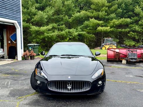 Used 2012 Maserati GranTurismo S RWD image 2