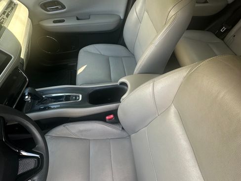 Used 2016 Honda HR-V EX image 21