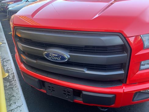 Used 2016 Ford F150 Lariat w/ Equipment Group 502A Luxury image 10