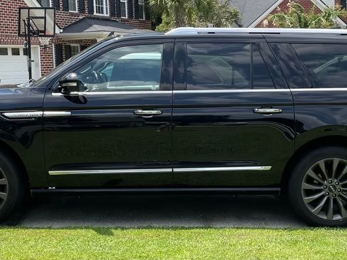 Used 2018 Lincoln Navigator L Select w/ Technology Package AWD/4WD image 5