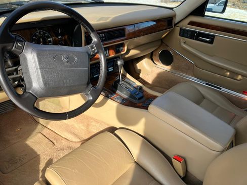 Used 1995 Jaguar XJS 4.0 Coupe image 25