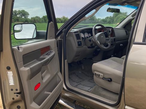 Used 2006 Dodge Ram 2500 Truck SLT w/ Quad Cab Big Horn Value Group AWD/4WD image 14
