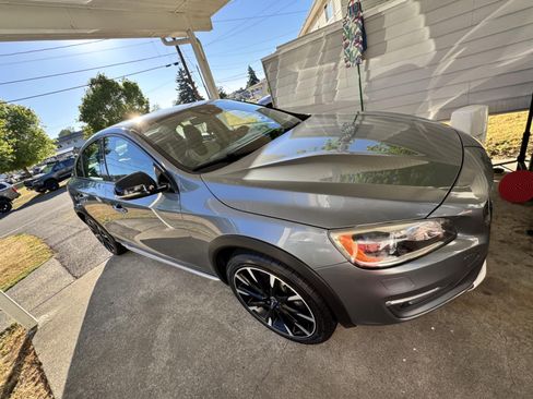 Used 2016 Volvo S60 T5 Cross Country Platinum image 1