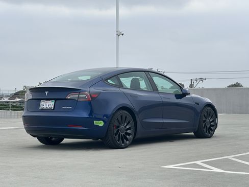 Used 2023 Tesla Model 3 Performance AWD/4WD image 2