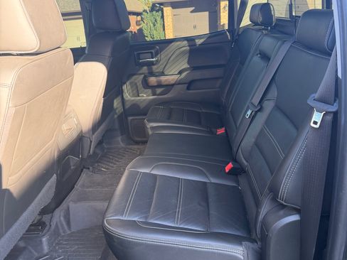 Used 2019 GMC Sierra 2500 Denali w/ Duramax Plus Package image 9