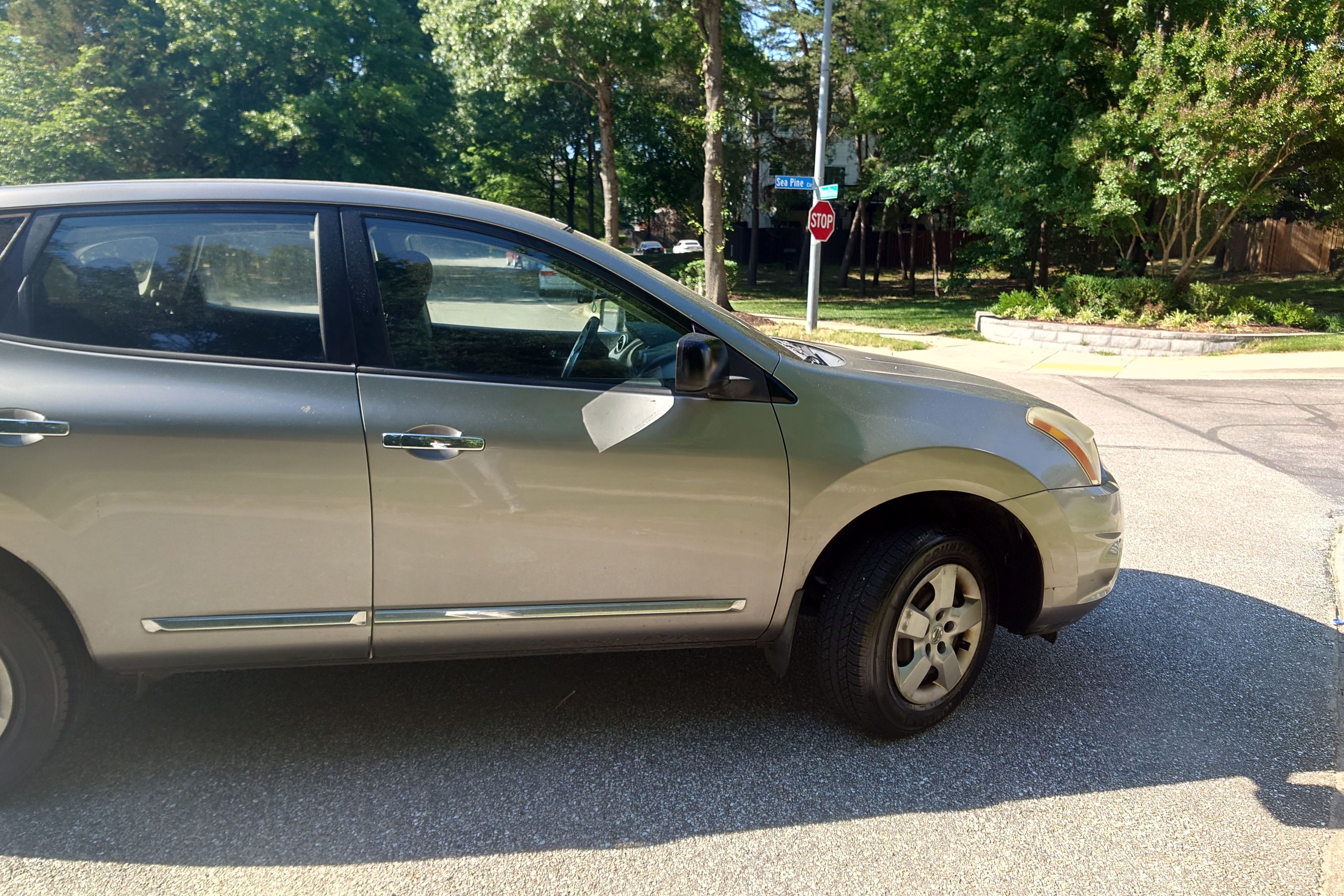 Used 2011 Nissan Rogue S AWD/4WD image 27