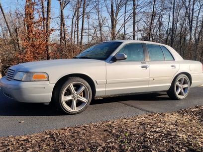 Used 2003 Ford Crown Victoria LX