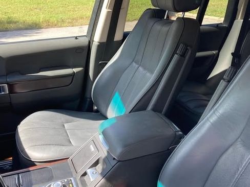 Used 2007 Land Rover Range Rover HSE image 9