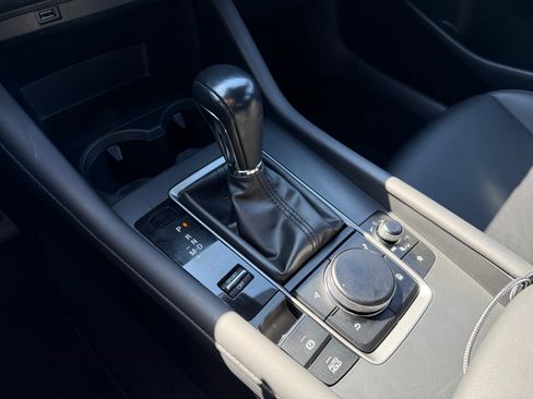 Used 2020 MAZDA MAZDA3 AWD Hatchback image 25