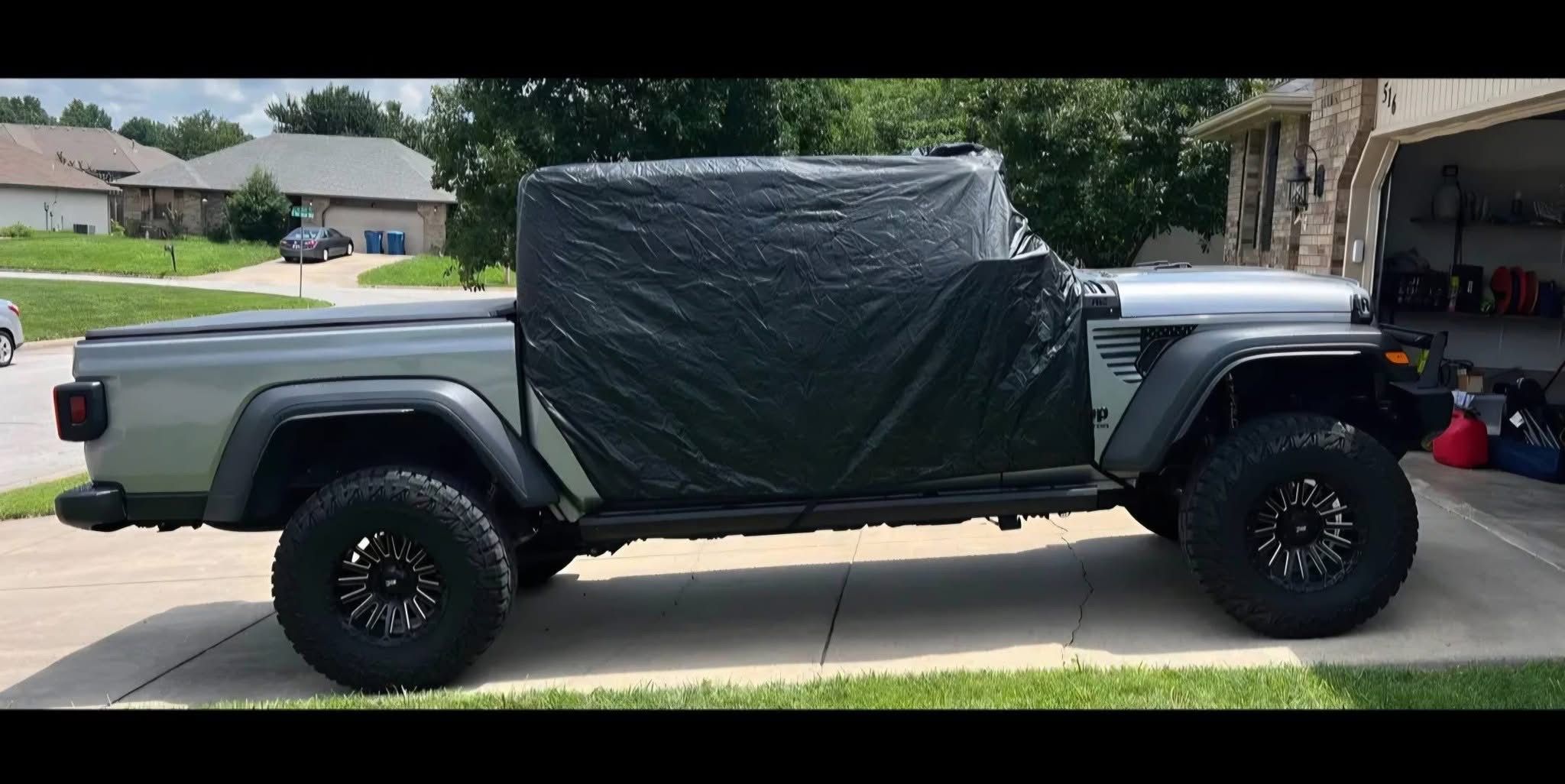 Used 2020 Jeep Gladiator Sport w/ Quick Order Package 24S AWD/4WD image 15