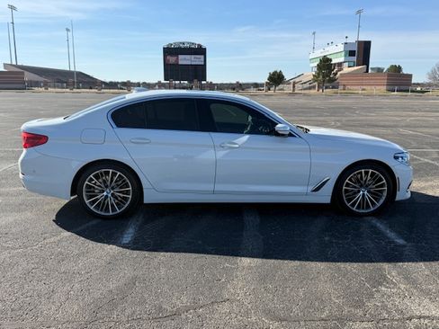 Used 2019 BMW 530i w/ Convenience Package image 4
