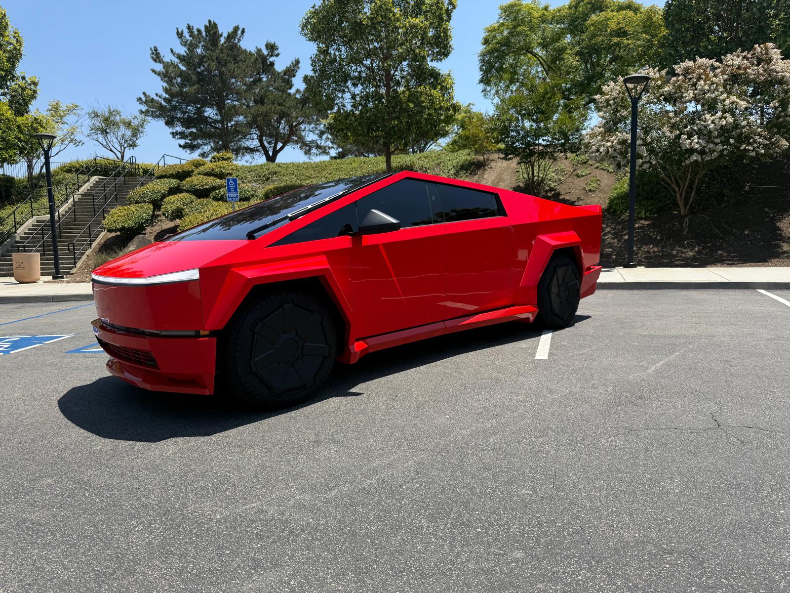 Used 2024 Tesla Cybertruck Cyberbeast AWD/4WD image 2