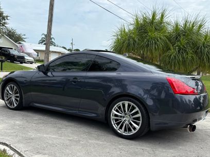 Used 2013 INFINITI G37 Journey w/ Premium Pkg