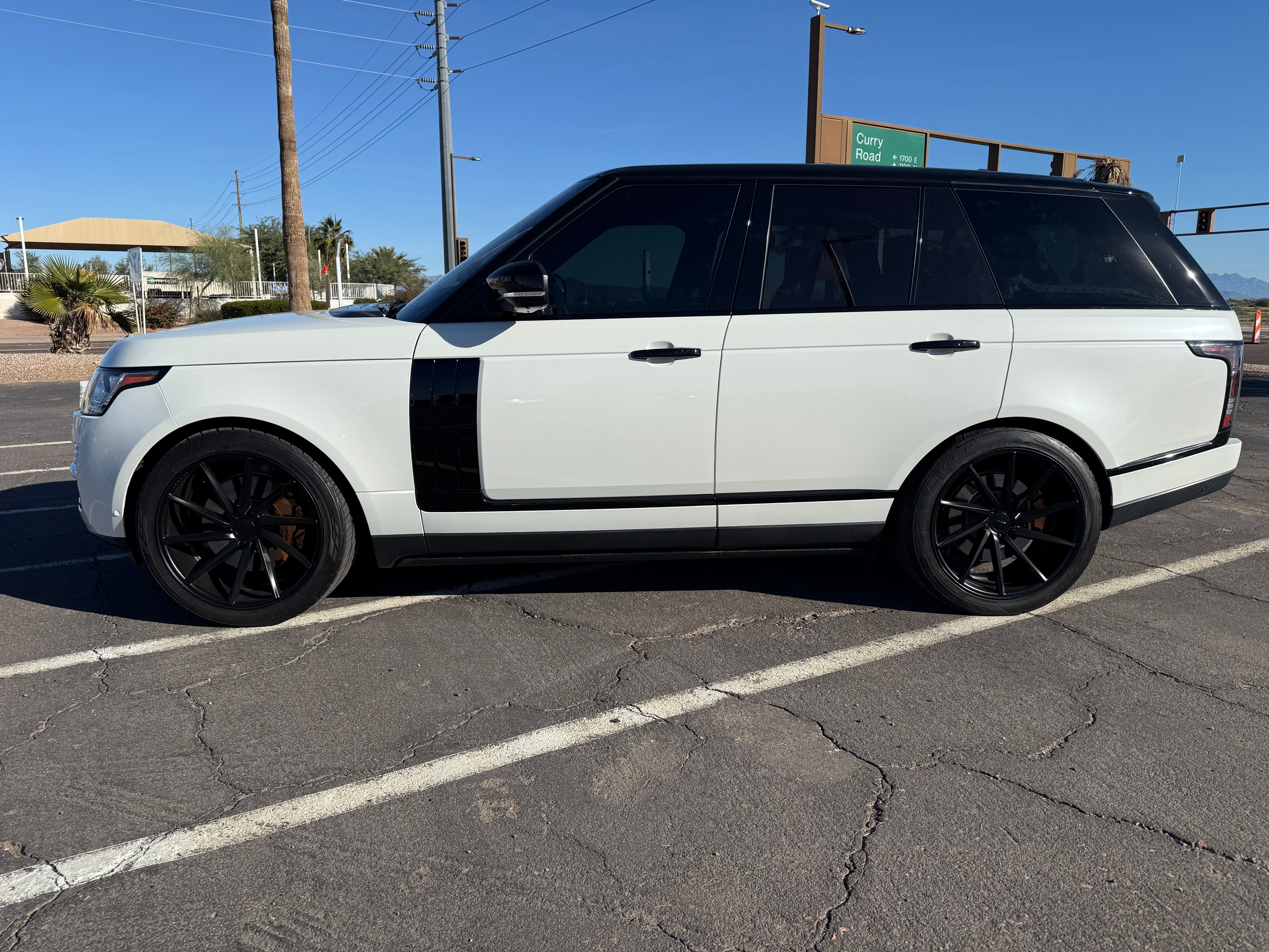 Used 2016 Land Rover Range Rover Supercharged AWD/4WD image 1