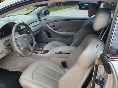 Used 2005 Mercedes-Benz CLK 320 CLK 320 Coupe 2D image 10