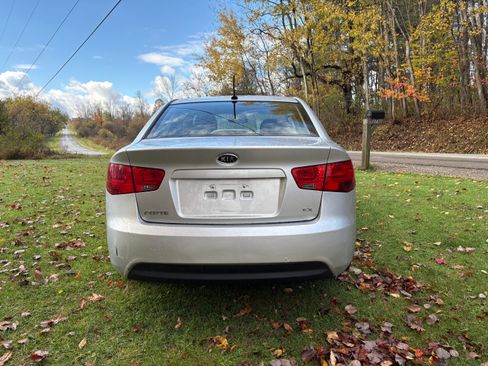 Used 2012 Kia Forte EX image 5