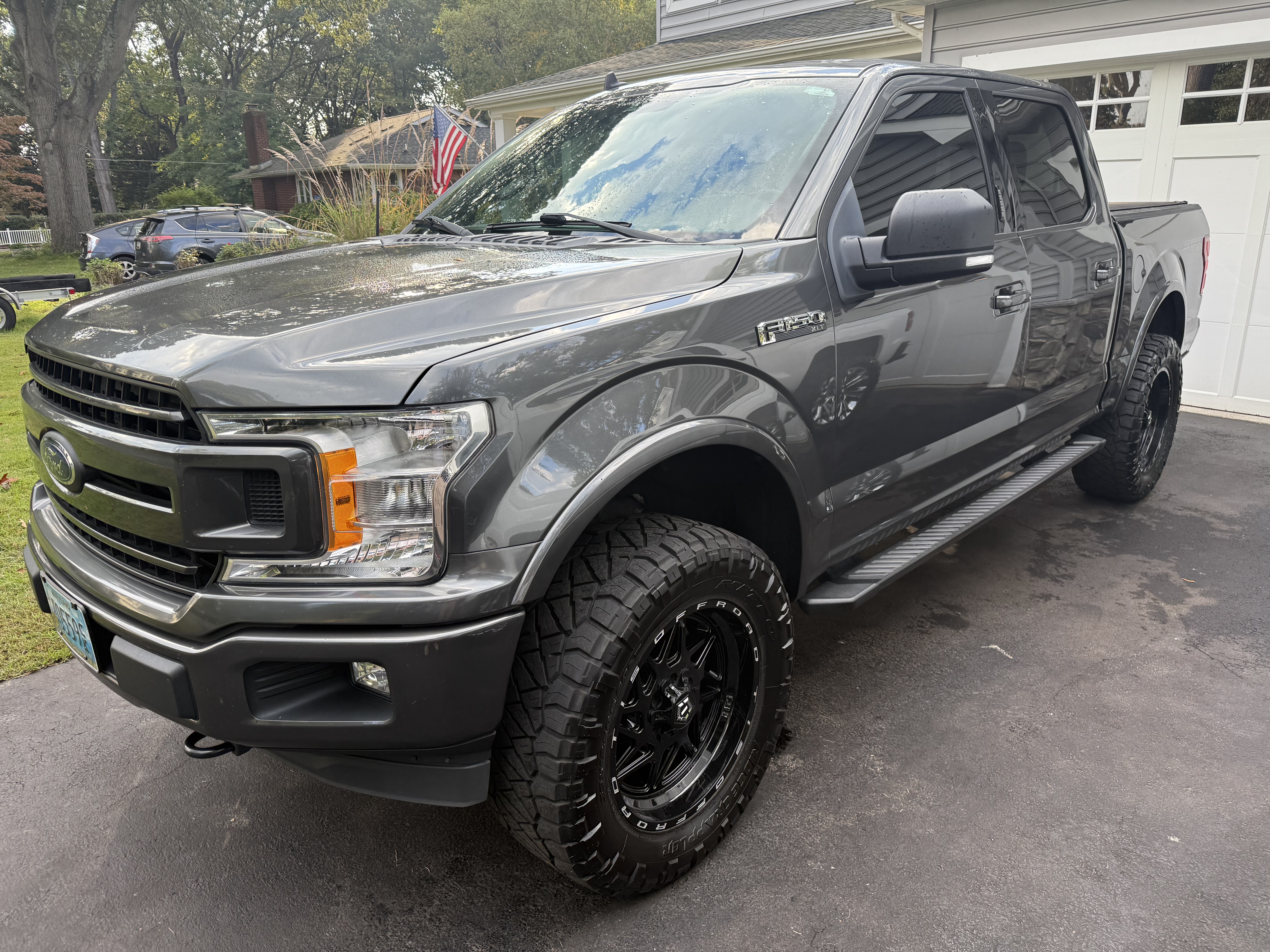 Used 2019 Ford F150 XLT w/ Equipment Group 302A Luxury AWD/4WD image 6