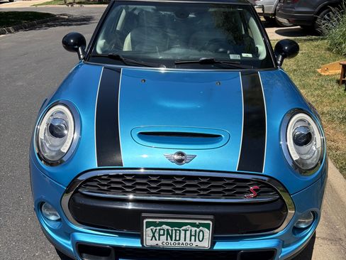 Used 2018 MINI Cooper S FWD image 2