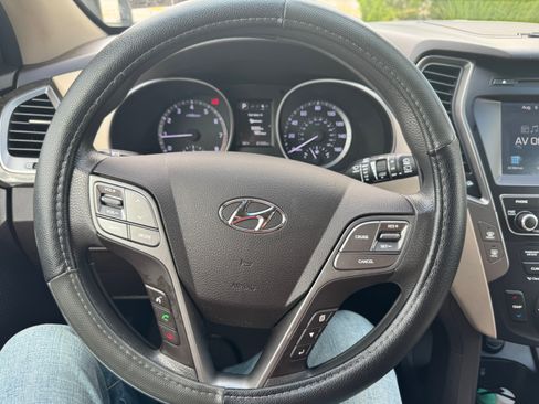Used 2018 Hyundai Santa Fe Sport w/ 2.4L Value Package 02 AWD/4WD image 13