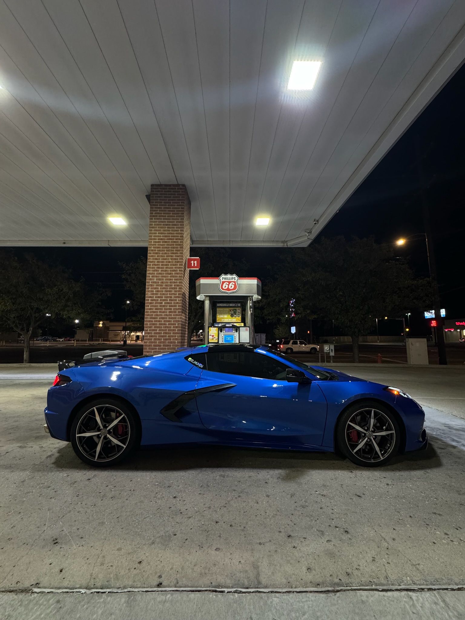 Used 2020 Chevrolet Corvette Stingray Premium Cpe w/ 3LT Preferred Equipment Group RWD image 16
