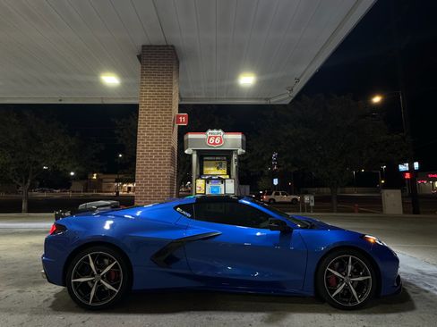 Used 2020 Chevrolet Corvette Stingray Premium Cpe w/ 3LT Preferred Equipment Group RWD image 16