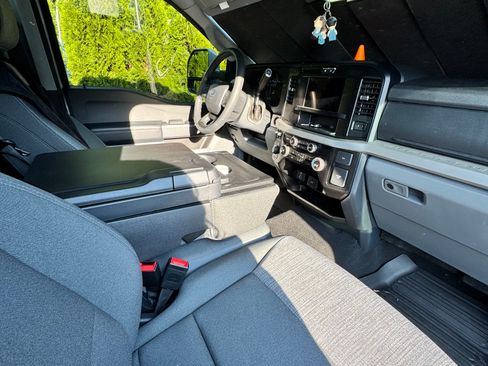 Used 2025 Ford F450 XLT w/ 360-Degree Camera Package AWD/4WD image 18
