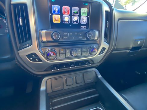 Used 2018 GMC Sierra 1500 SLT w/ Enhanced Driver Alert Package RWD image 9