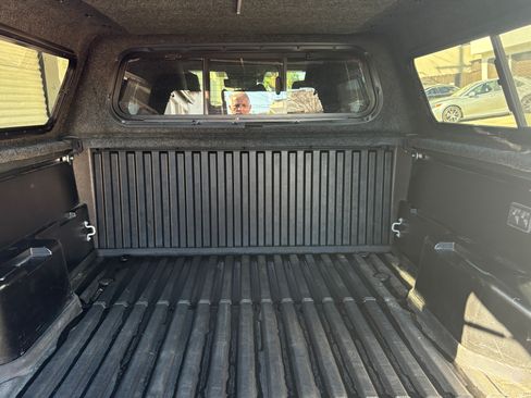 Used 2024 Toyota Tacoma TRD Sport w/ TRD Sport Premium Package image 5