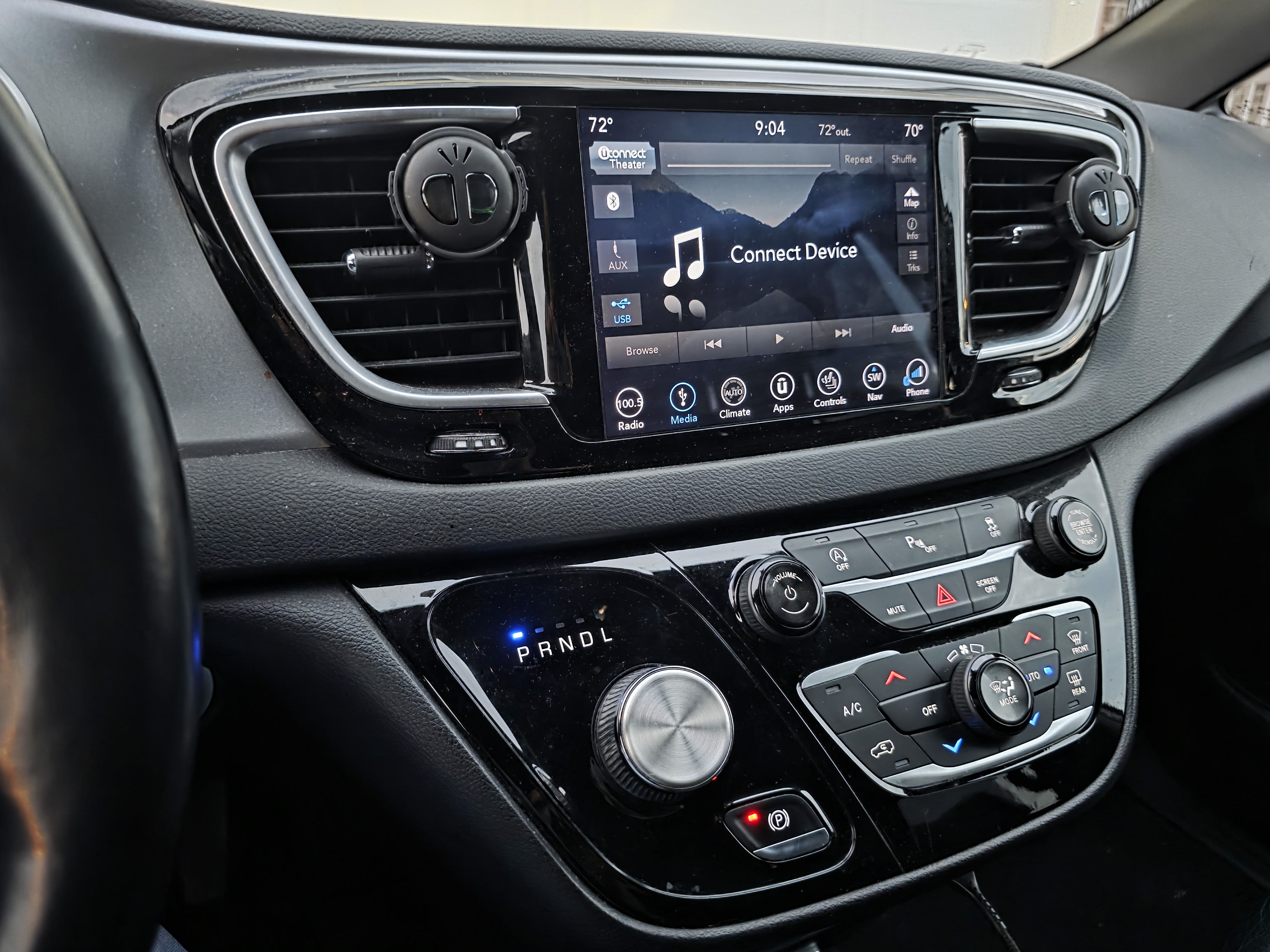 Used 2018 Chrysler Pacifica Touring-L Plus w/ S Appearance Package FWD image 22