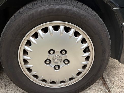 Used 1997 Acura RL image 29