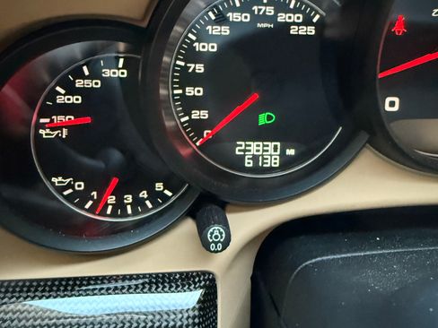 Used 2014 Porsche 911 Turbo S image 29