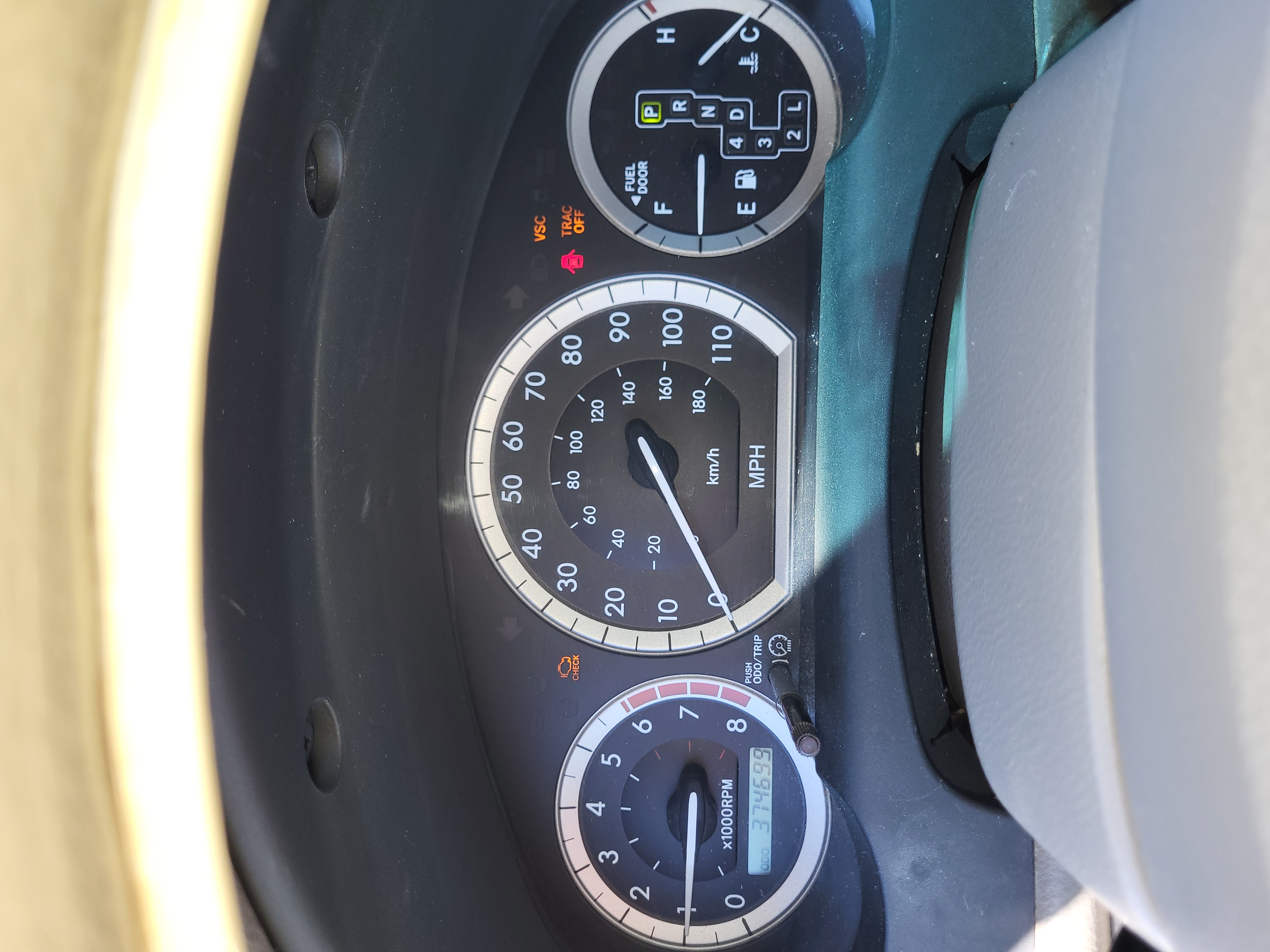 Used 2004 Toyota Sienna LE w/ LE Pkg 7 FWD image 6