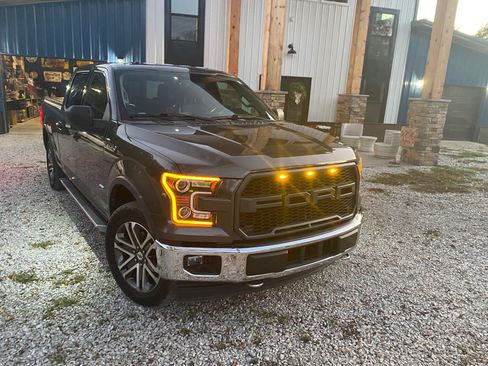 Used 2017 Ford F150 XLT w/ Equipment Group 302A Luxury image 1