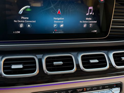 Used 2023 Mercedes-Benz GLE 350 image 21