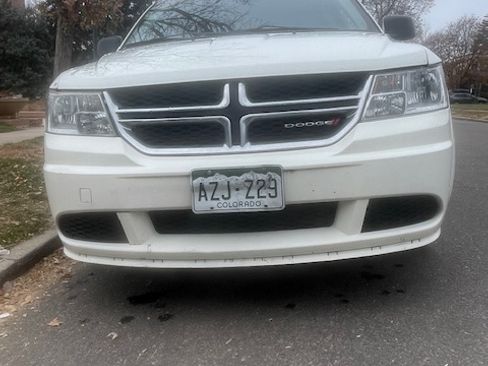 Used 2019 Dodge Journey SE image 4