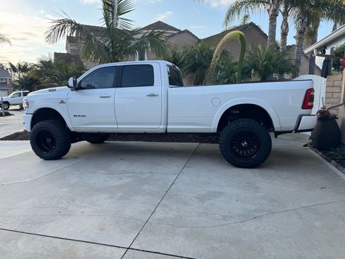 Used 2019 RAM 2500 Laramie image 15