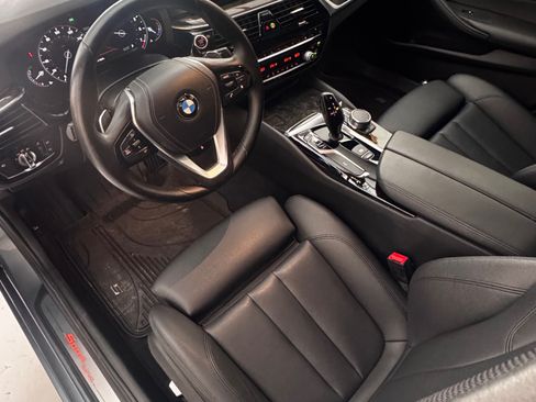 Used 2018 BMW 530i w/ Premium Package image 14